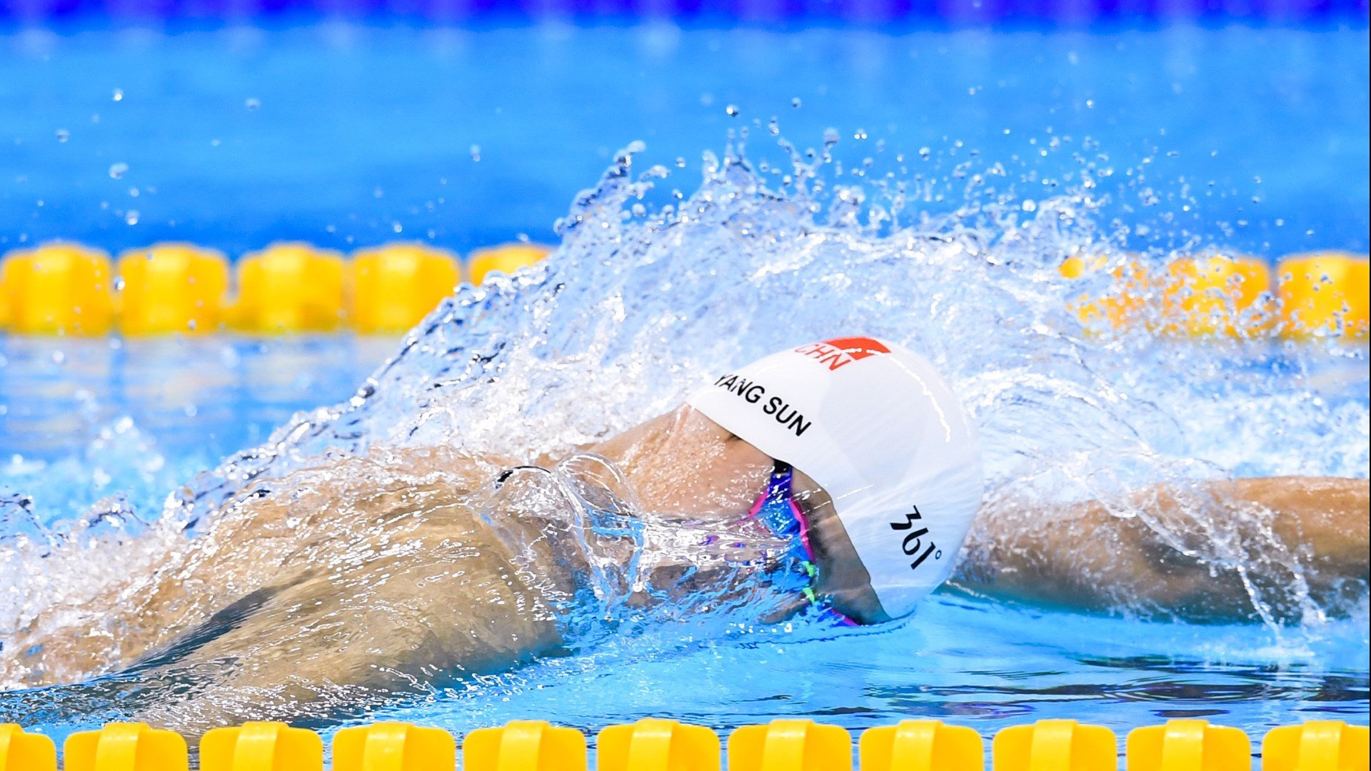 奥纳纳统治全场,乌拉圭逆转拜仁,足球世界的权力转移与战术革命